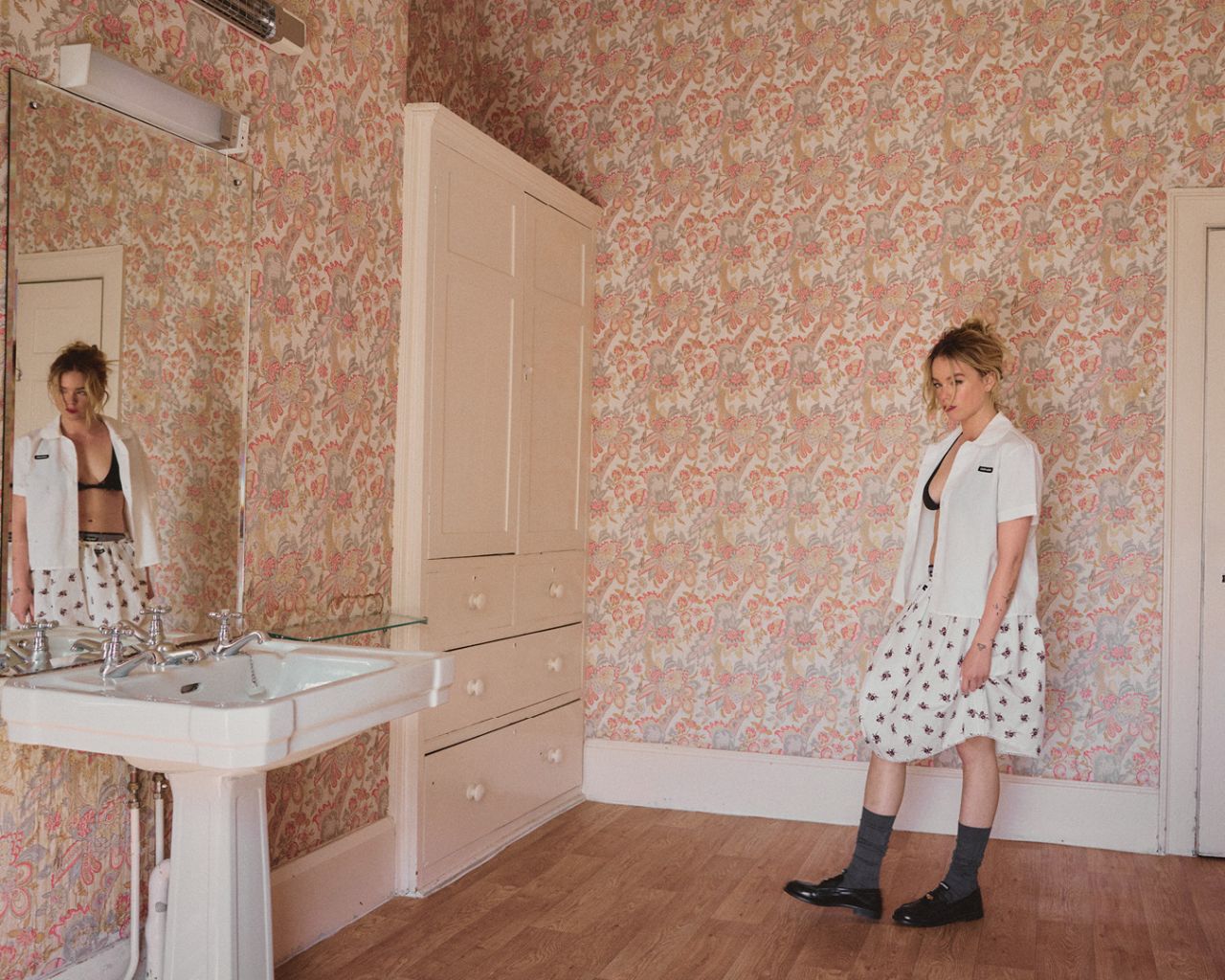 milly-alcock-covers-elle-australia-june-2025-4