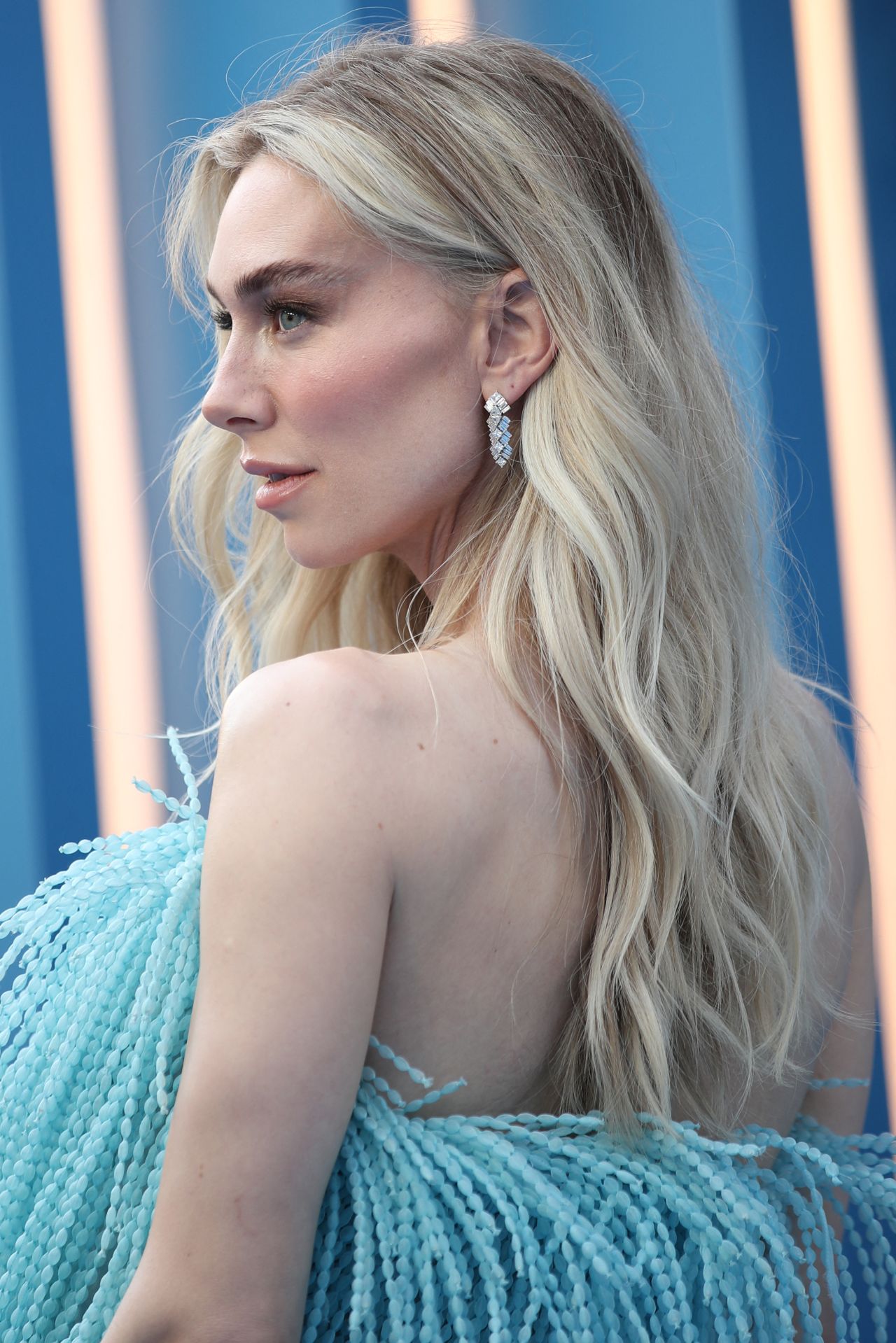 vanessa-kirby-debuts-loewe-s-aqua-whirl-at-fantastic-four-london-premiere-1