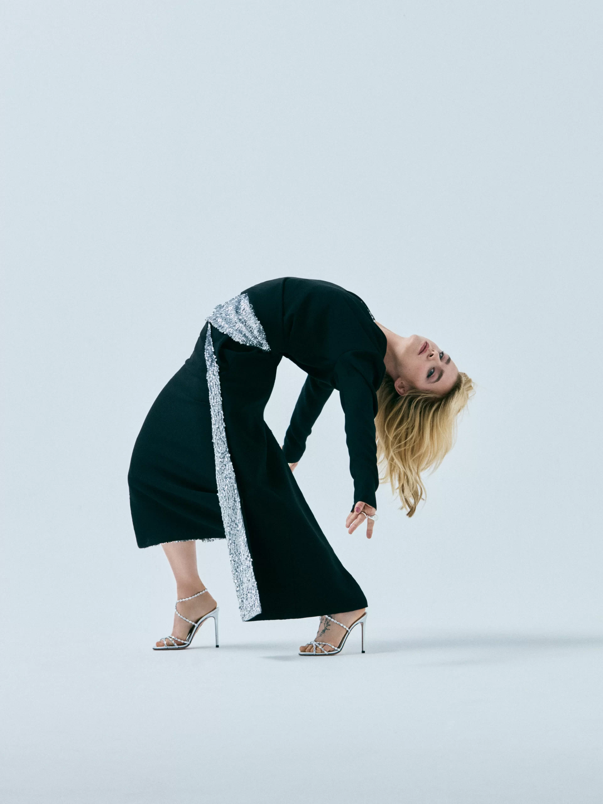 GLAMOUR-ED.CLARAGALLEWOTYCOVER2025_003_0375.jpg.93f4da4caade678f5dce69c5e56cbb94