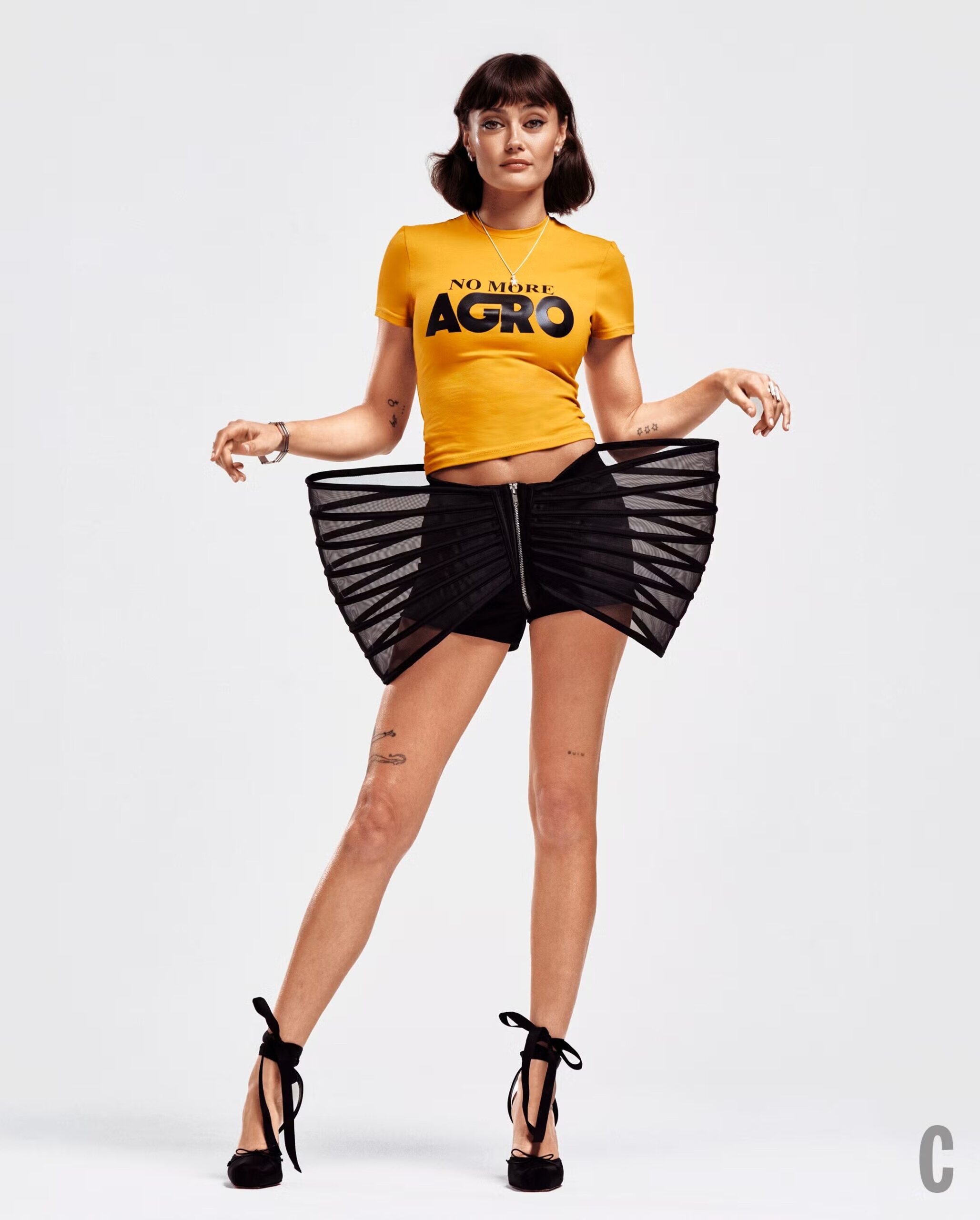 lovelyella_2025_cosmo_shoot_004-1.jpg.5675ada5149bdfc0544d38d7ec73cd59