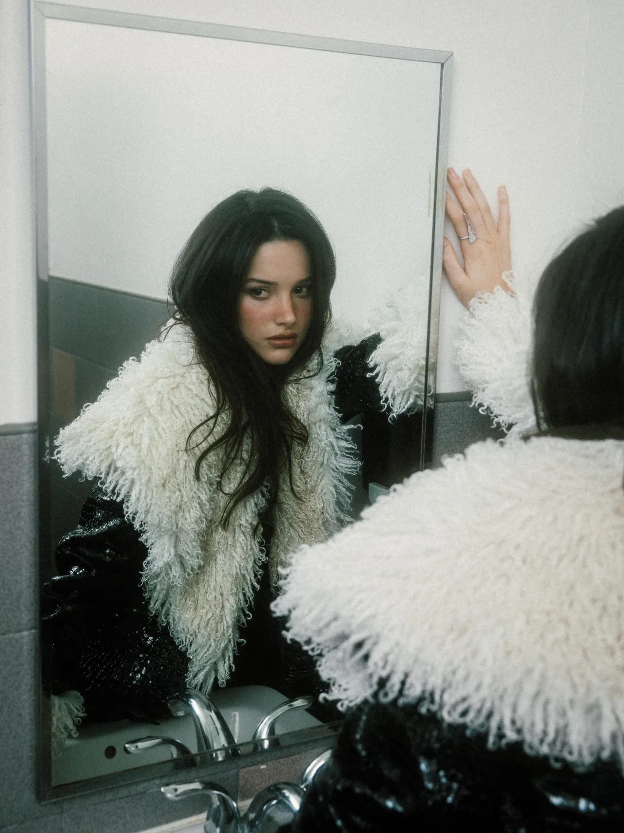 jules-leblanc-for-folie-magazine-may-2026-1