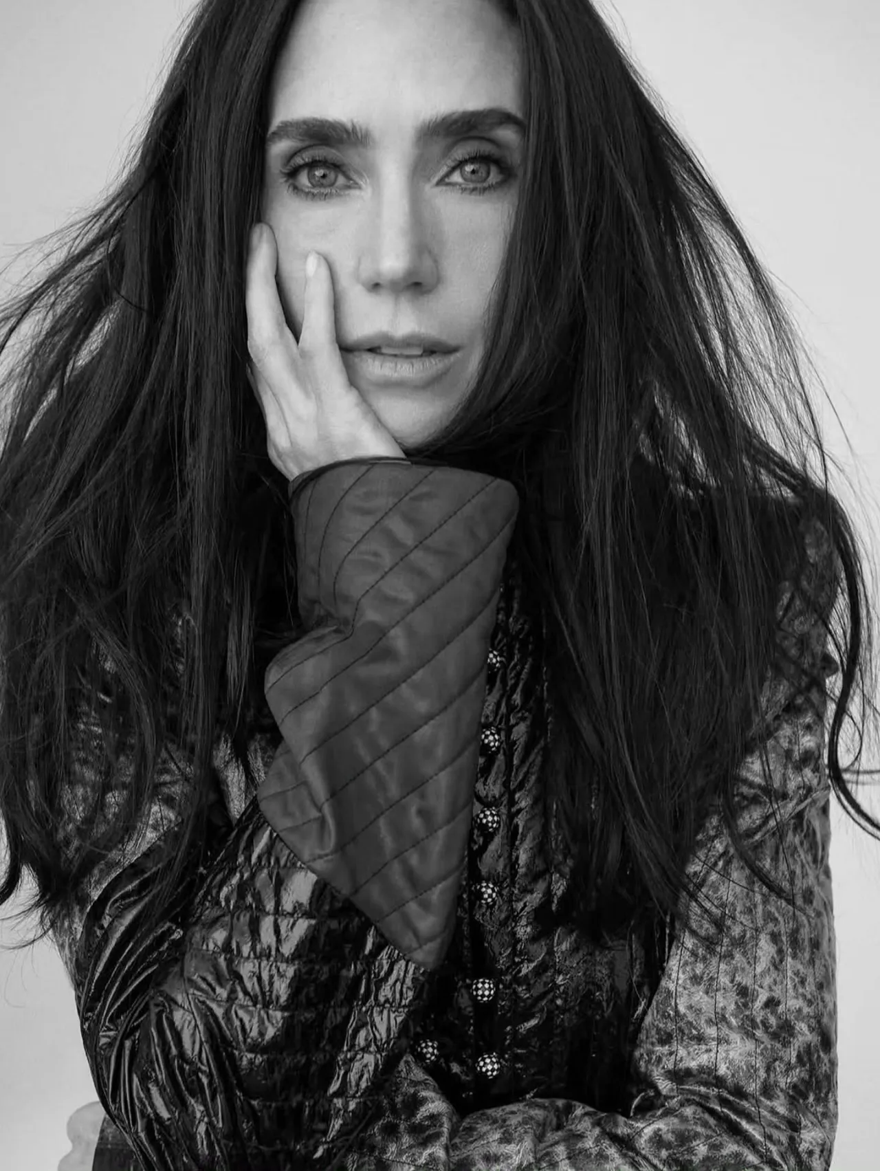 jennifer-connelly-for-marie-claire-australia-november-2026-in-louis-vuitton-14